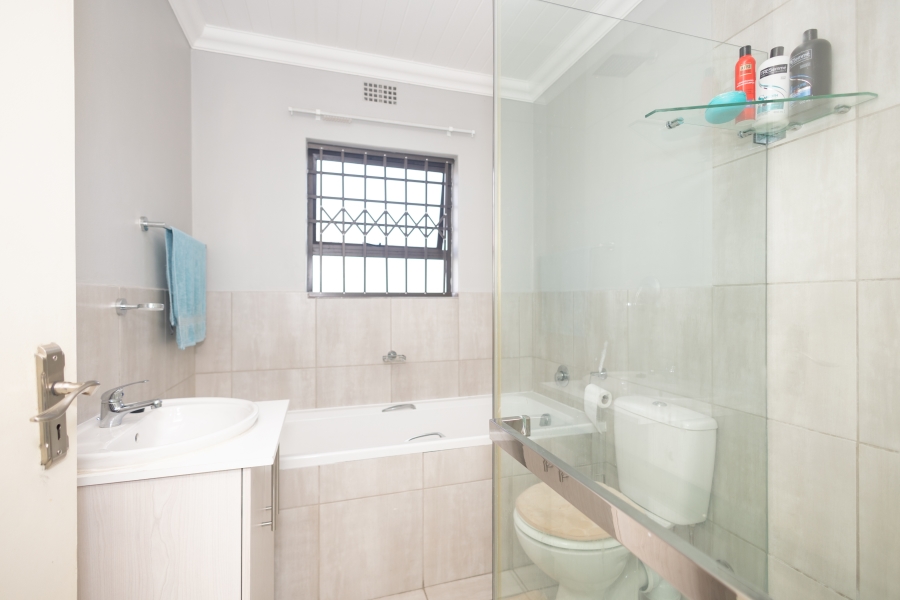 2 Bedroom Property for Sale in Camelot Western Cape